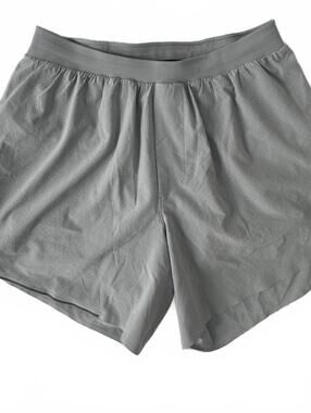 Lululemon Women's Silver Athletic Shorts - Small